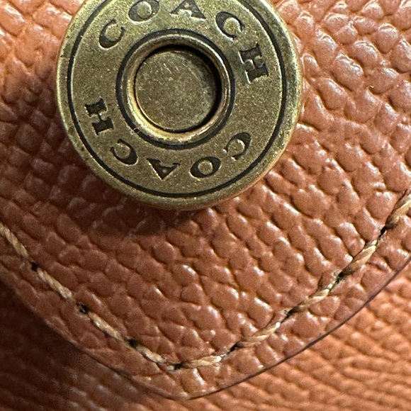 Coach Willow Bucket Tan and Red Heart Print Shoulder Crossbody Bag EUC + Dusty - Picture 8 of 16